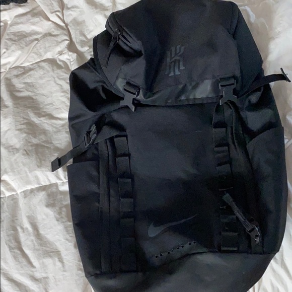 nike kyrie bag
